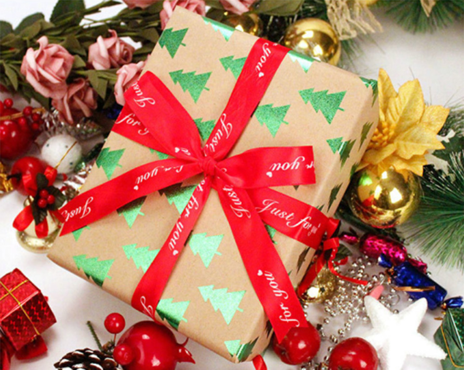Present Paper Christmas Gift Wrap | Gold Foil Opulent Ornament | Full Ream 833 ft x 24 in